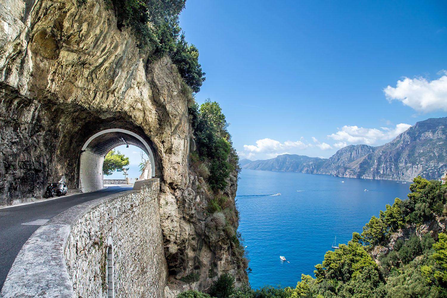 One of the most relaxing and heavenly destinations in Italy is the Amalfi Coast. 