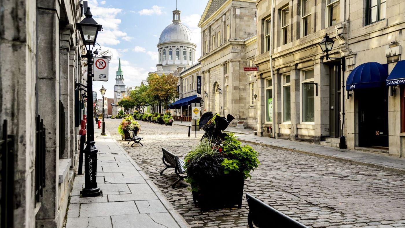 cobblestone city street