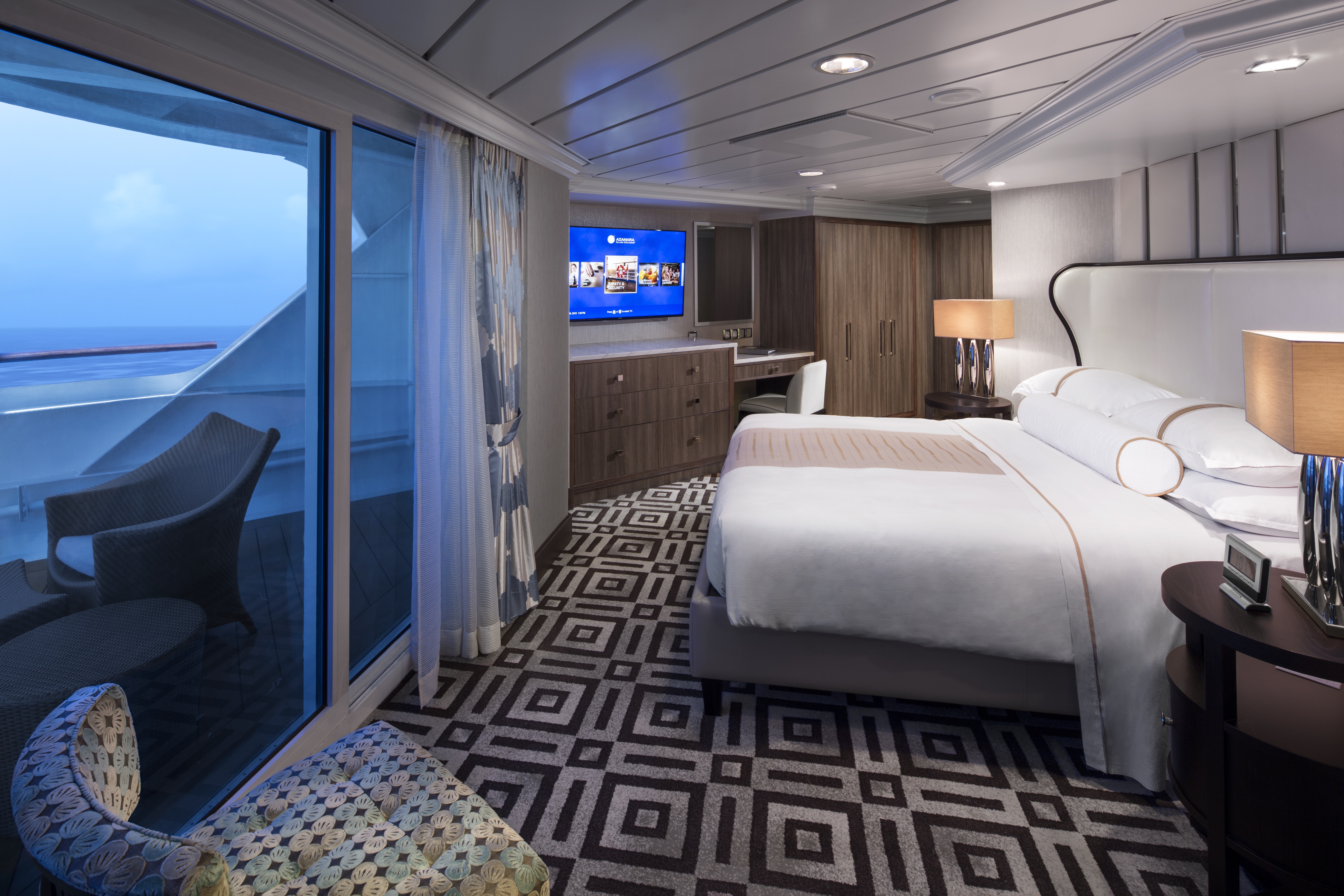 ship suite with balcony